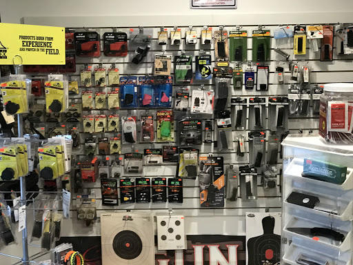 Sporting Goods Store «Clear Spring Gun Shop», reviews and photos, 14036 National Pike, Clear Spring, MD 21722, USA