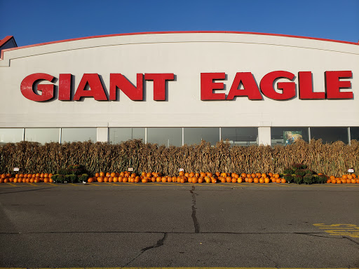 Supermarket «Giant Eagle Supermarket», reviews and photos, 1800 McKees Rocks Rd, McKees Rocks, PA 15136, USA