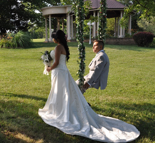 Bridal Shop «RockPort Bridals», reviews and photos, 13429 Detroit Ave, Lakewood, OH 44107, USA