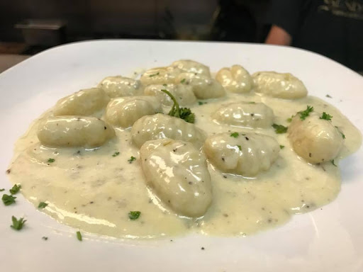 Italian Restaurant «Bella Pasta Trattoria Italiana», reviews and photos, 6745 N Palm Ave, Fresno, CA 93704, USA