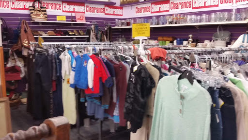 Thrift Store «Wings Resale Store», reviews and photos, 8349 W Golf Rd, Niles, IL 60714, USA