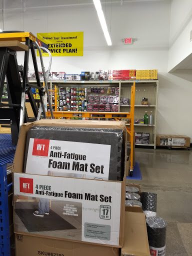 Hardware Store «Harbor Freight Tools», reviews and photos, 9236 Westport Rd, Louisville, KY 40242, USA