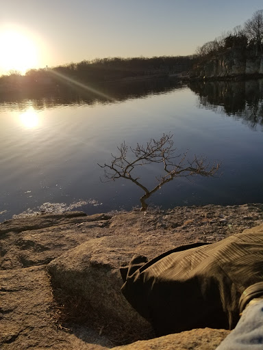 Park «Parker Memorial Park», reviews and photos, Harbor St, Branford, CT 06405, USA