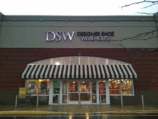Shoe Store «DSW Designer Shoe Warehouse», reviews and photos, 696 Post Rd, Fairfield, CT 06824, USA