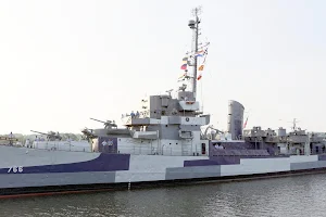 USS SLATER - Destroyer Escort Historical Museum image