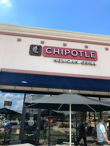 Mexican Restaurant «Chipotle Mexican Grill», reviews and photos, 1301 W Davis St, Conroe, TX 77304, USA