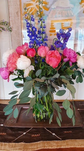 Reviews of Heavy Petal flowers in London - Florist