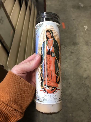 Thrift Store «St. Vincent de Paul Thrift Store & Donation Center, Fremont», reviews and photos, 3777 Decoto Rd, Fremont, CA 94555, USA