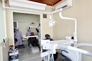 DFG Dental Care - Dokter Gigi image