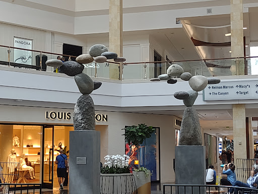 Shopping Mall «Westfield Topanga», reviews and photos, 6600 Topanga Canyon Blvd, Canoga Park, CA 91303, USA