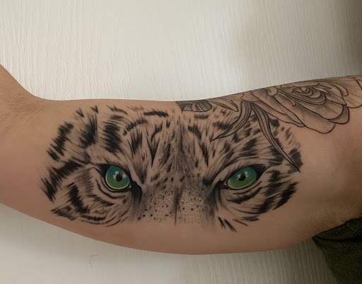 Explore anesthesia tattoo ideas, creative tattoo ideas in Stuart, available at Kenny Tats Inkcorporated