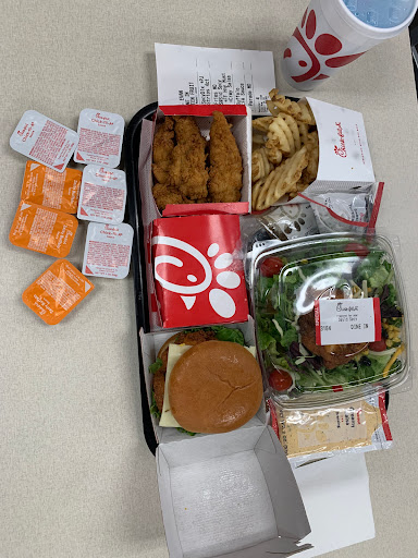 Fast Food Restaurant «Chick-fil-A», reviews and photos, 2081 Harbison Dr, Vacaville, CA 95687, USA