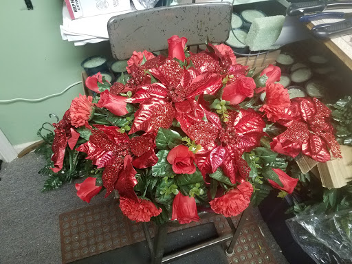 Florist «Olney Greenhouses & Flower Shop», reviews and photos, 1205 S West St, Olney, IL 62450, USA