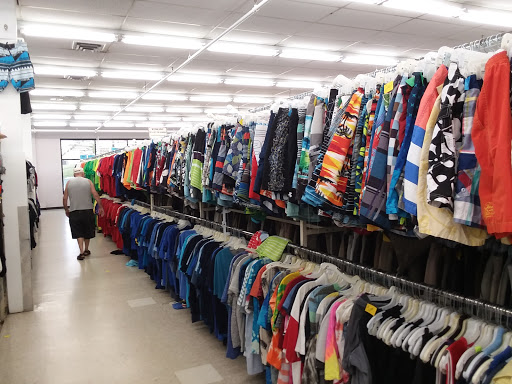 Thrift Store «Village Discount Outlet», reviews and photos, 2930 State Rd, Cuyahoga Falls, OH 44223, USA