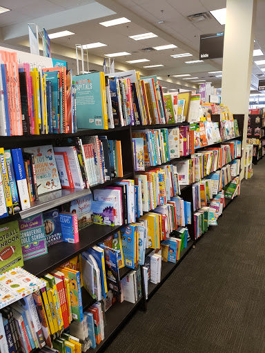Book Store «Books-A-Million», reviews and photos, 839 Brandon Town Center Dr, Brandon, FL 33511, USA