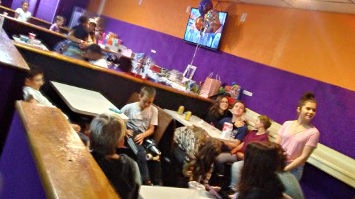 Roller Skating Rink «Magic Wheels Skating Center», reviews and photos, 1671 Fort Campbell Blvd, Clarksville, TN 37042, USA