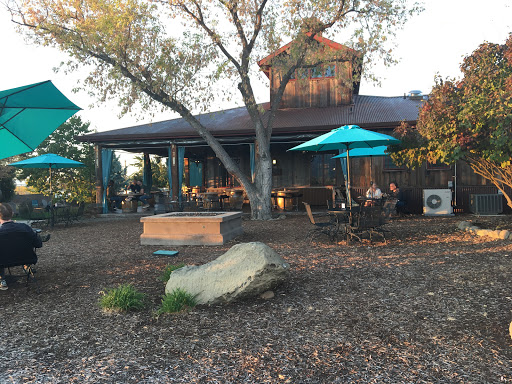 Winery «2 Hawk Vineyard & Winery», reviews and photos, 2335 N Phoenix Rd, Medford, OR 97504, USA