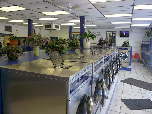 Laundromat «Zephyrhills Laundromat», reviews and photos, 37852 FL-54, Zephyrhills, FL 33542, USA