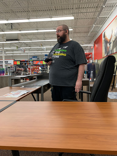 Office Supply Store «Staples», reviews and photos, 4214 W Wendover Ave, Greensboro, NC 27407, USA