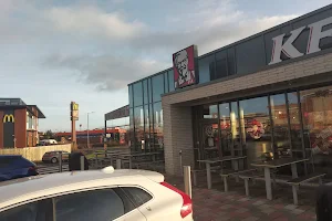 KFC Glasgow - Great Western Retail Park image