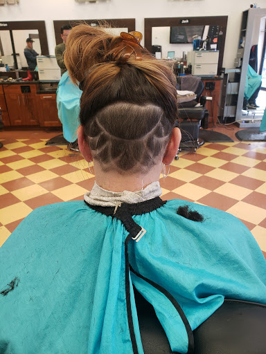 Barber Shop «Barber House Barber Shop», reviews and photos, 3450 Seminole Trail, Charlottesville, VA 22911, USA