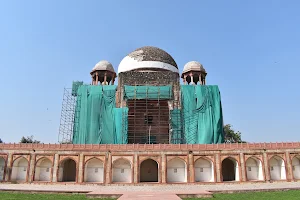 Abdul Rahim Khan-i-Khanan Tomb image