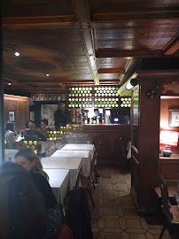 Atmosphère du Restaurant de spécialités alsaciennes Restaurant Au Pont Corbeau à Strasbourg - n°17