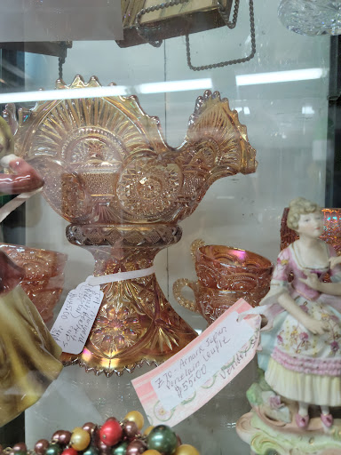 Antique Furniture Store «The Factory Antiques», reviews and photos, 130 W Main St, Silverdale, PA 18962, USA