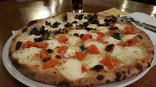Bascula Pizzeria in Pontecagnano, Provincia di Salerno