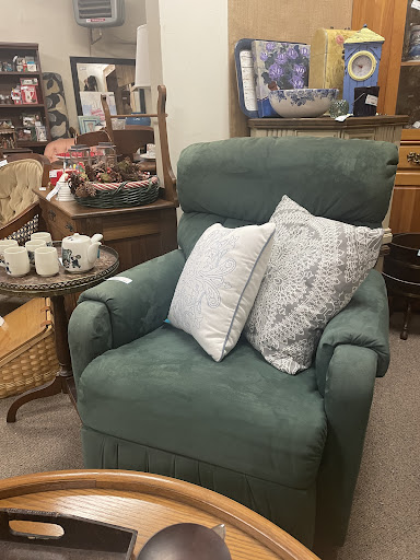 Consignment Shop «Refabulous Furnishings», reviews and photos, 2231 Vestal Pkwy W, Vestal, NY 13850, USA