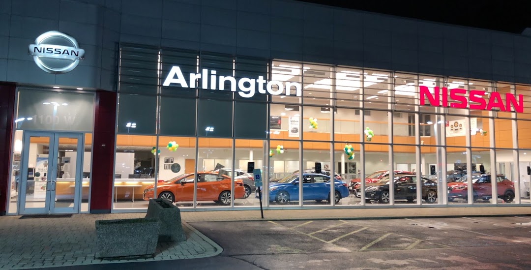 Arlington Nissan in Arlington Heights