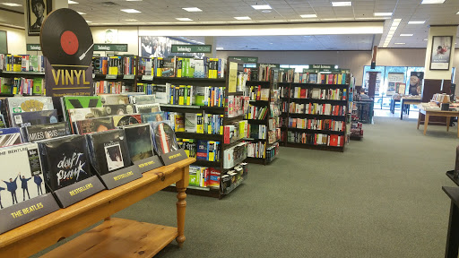 Book Store «Barnes & Noble», reviews and photos, 11802 Dale Mabry Hwy, Tampa, FL 33618, USA