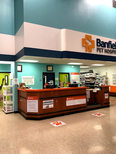 Pet Supply Store «PetSmart», reviews and photos, 200 S Village Center Dr, Southlake, TX 76092, USA