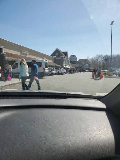 Shopping Mall «Clinton Crossing Premium Outlets», reviews and photos, 20 Killingworth Turnpike, Clinton, CT 06413, USA