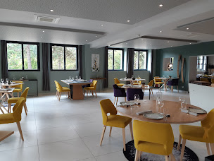 Photo n°51 de Le 428 à Savigny-lès-Beaune ()