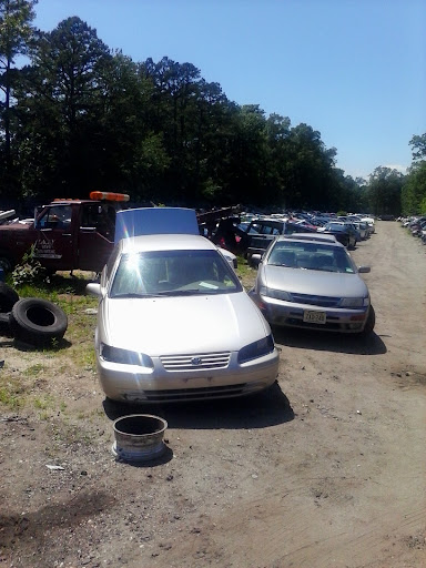 Used Car Dealer «Lacey Used Auto Parts Inc», reviews and photos, 602 US Highway 9, Lanoka Harbor, NJ 08734, USA