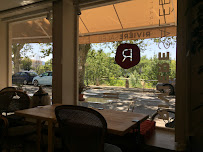 Intérieur du Riviere Salée Boutique - Restaurant & café à Crest - n°17