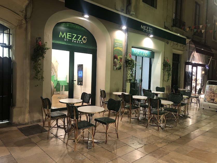 Mezzo di Pasta à Nîmes (Gard 30)