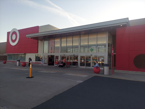 Department Store «Target», reviews and photos, 610 N West End Blvd, Quakertown, PA 18951, USA