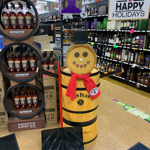 Liquor Store «19 Wine & Spirits», reviews and photos, 101 Verdae Blvd #190, Greenville, SC 29607, USA