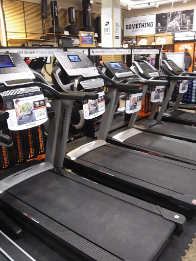 Sporting Goods Store «SCHEELS», reviews and photos, 101 Jordan Creek Pkwy #4000, West Des Moines, IA 50266, USA