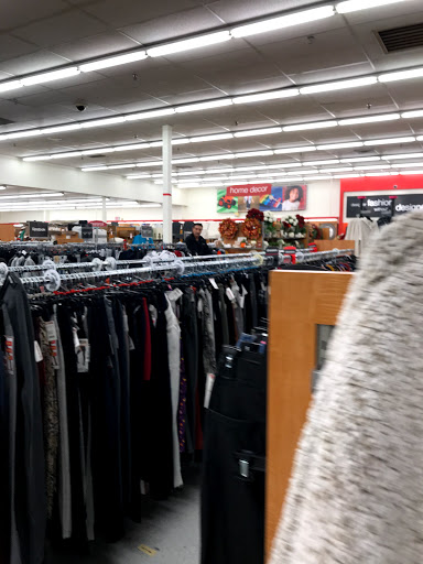 Department Store «T.J. Maxx», reviews and photos, 7250 W Dempster St, Morton Grove, IL 60053, USA