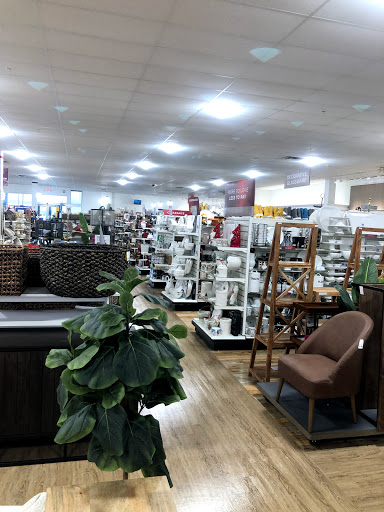 Department Store «Marshalls & HomeGoods», reviews and photos, 5915 20th St, Vero Beach, FL 32966, USA