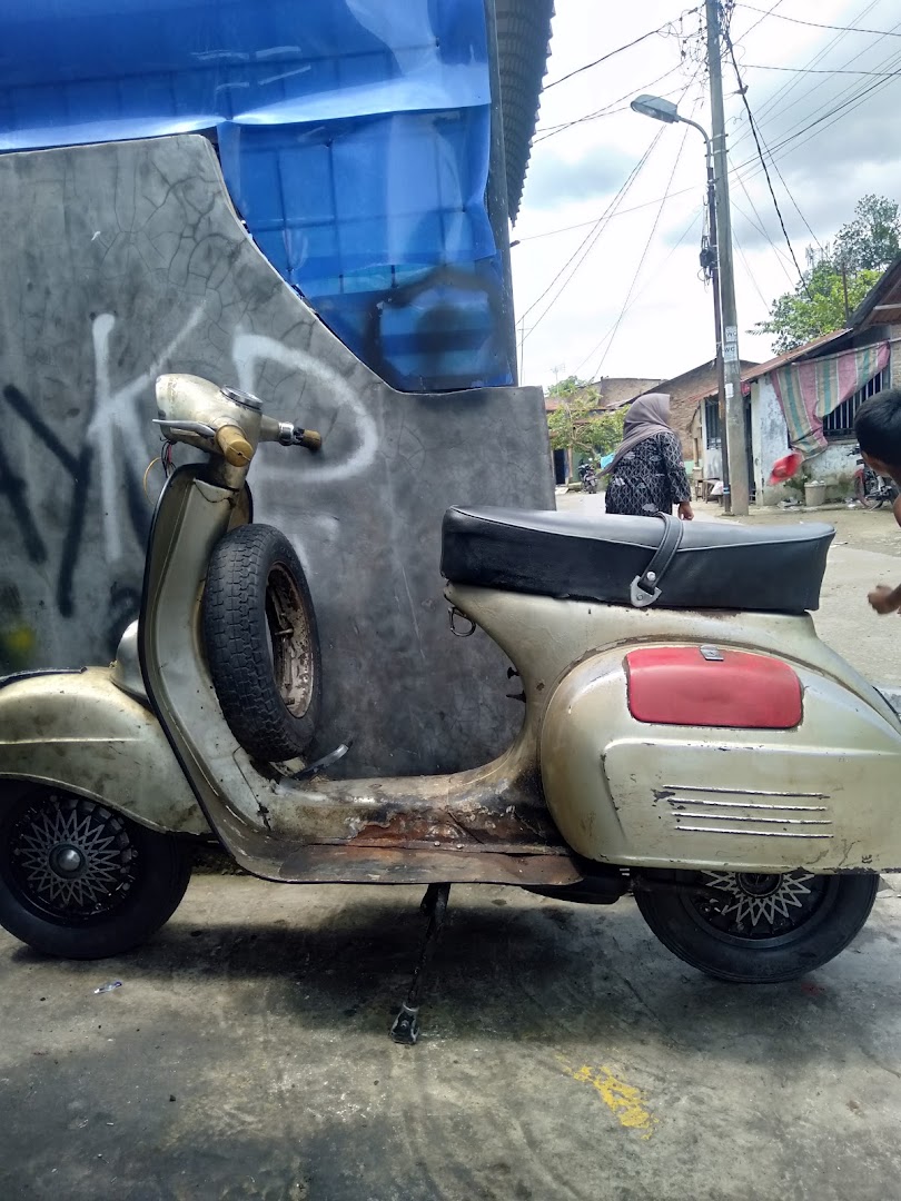 Gambar Bengkel Vespa Ketjang Medan