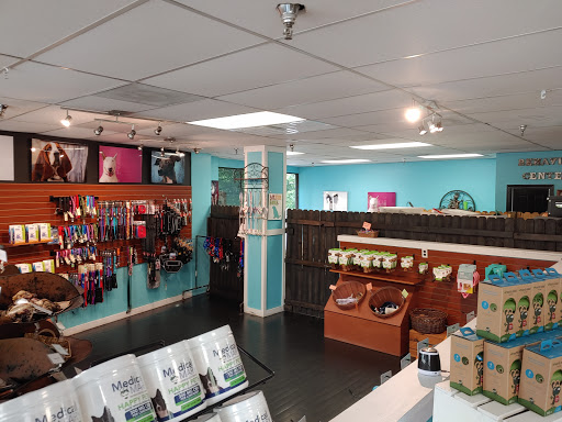 Dog Trainer «Dog Door Behavior Center and Outfitters», reviews and photos, 1 Battle Square A, Asheville, NC 28801, USA