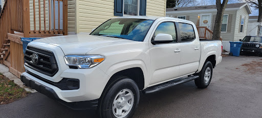 Car Dealer «LaFontaine Toyota», reviews and photos, 2027 S Telegraph Rd, Dearborn, MI 48124, USA