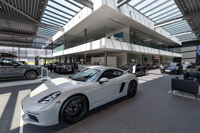 Porsche Centre West-Vlaanderen - RS Motors openingstijden