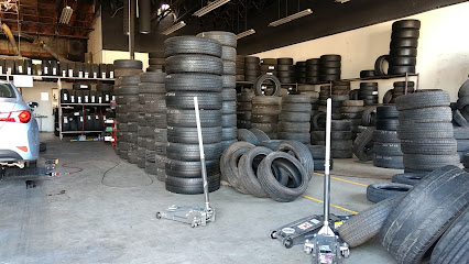 El Kora tires