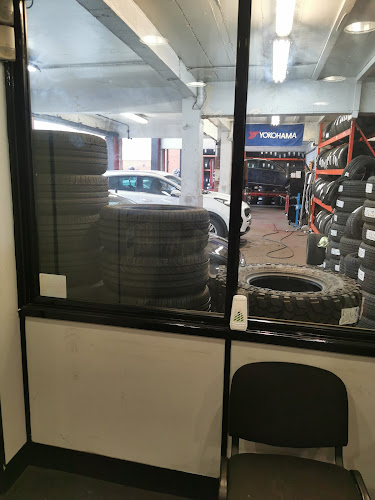 Comments and reviews of Malvern Tyres Swindon