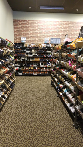 Shoe Store «DSW Designer Shoe Warehouse», reviews and photos, 17158 Redmond Way, Redmond, WA 98052, USA
